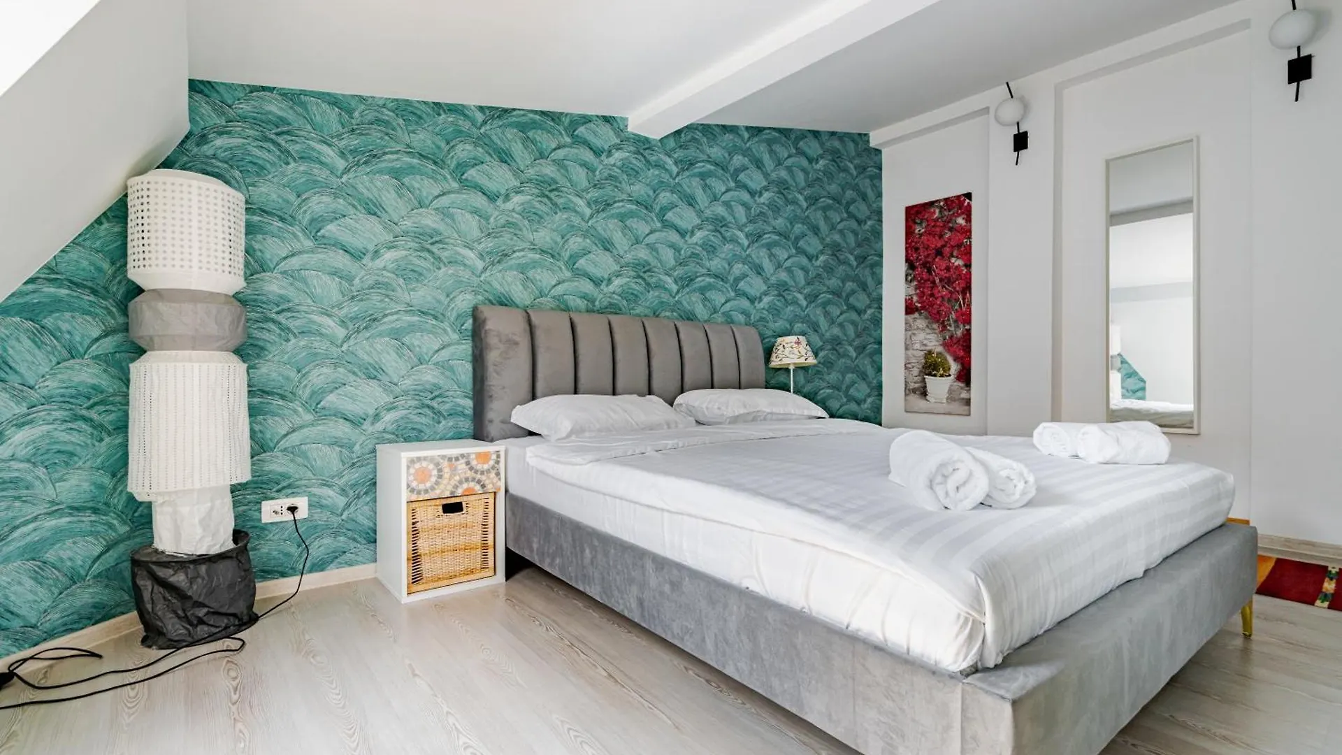 Central Muse Apartment Bucharest 0*,